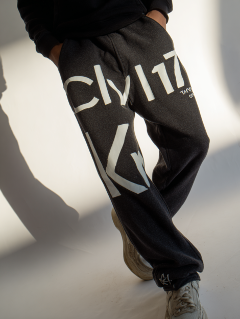 spontin_a_17_year_old_wearing_a_Calvin_Klein_Logo_Sweatpants_wi_9eee7a95-29e1-4875-9b32-508ef98958ef